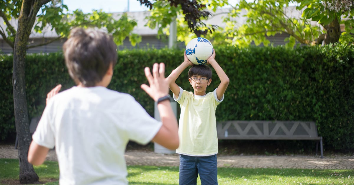 entdecken sie die aufregende welt der bewegungsspiele! verbessern sie ihre fitness, koordination und teamarbeit durch unterhaltsame aktivitäten, die für alle altersgruppen geeignet sind. perfekt für familien, freunde und sportgruppen!