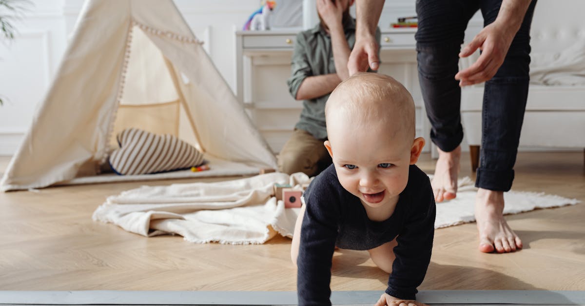 entdecken sie die faszinierende welt der frühkindlichen entwicklung! erfahren sie mehr über die verschiedenen phasen des wachstums, wichtige meilensteine und tipps zur förderung der entwicklung ihres babys.