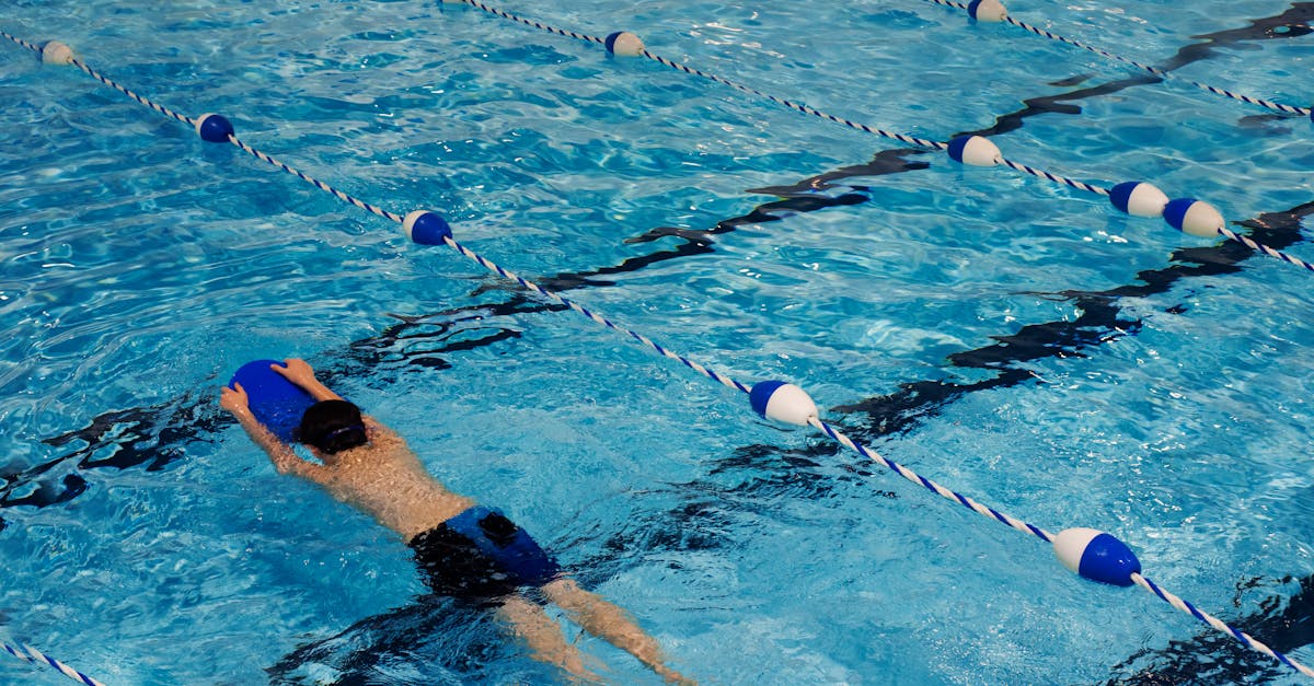erlebe die freude am schwimmen! tauche ein in die tiefblauen gewässer und entdecke verschiedene techniken, sicherheitsrichtlinien und tipps für schwimmer aller levels. ob im pool oder im freiwasser, das schwimmen hält fit und macht spaß!