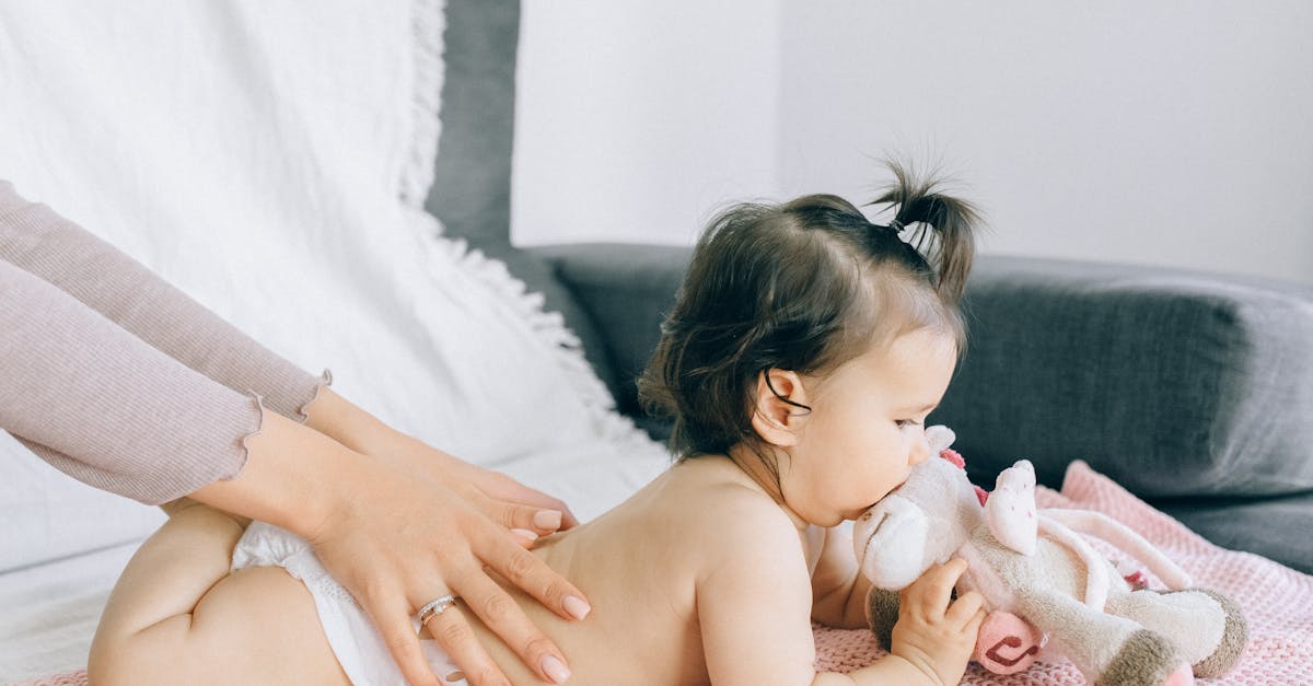 entdecken sie die besten tipps und ratschläge zur babypflege, um sicherzustellen, dass ihr kind gesund und glücklich aufwächst. von ernährung über schlaf bis hin zur sicheren umgebung – hier finden sie alles, was sie für die optimale betreuung ihres säuglings benötigen.