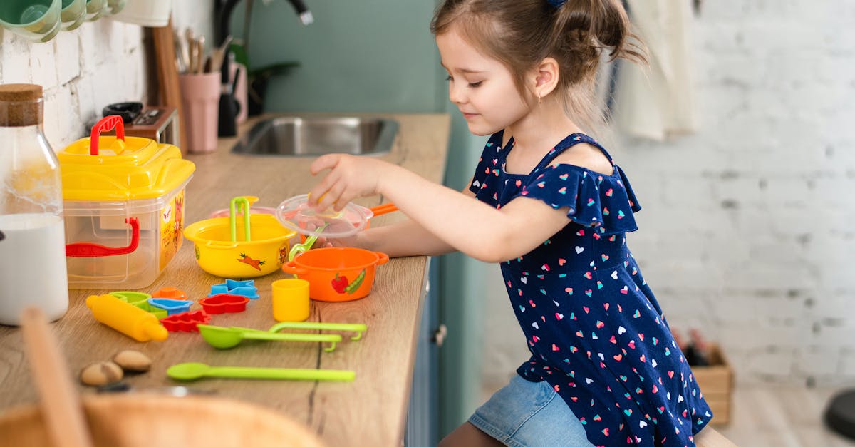 Entwicklungsspiele für Kleinkinder: Spaß und Lernen vereinen