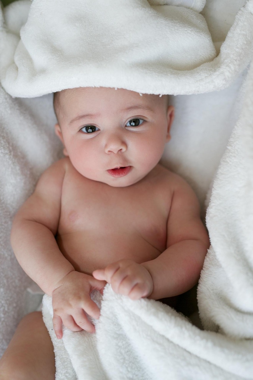 erstausstattung checkliste 2025: was wirklich in die grundausstattung fürs baby gehört