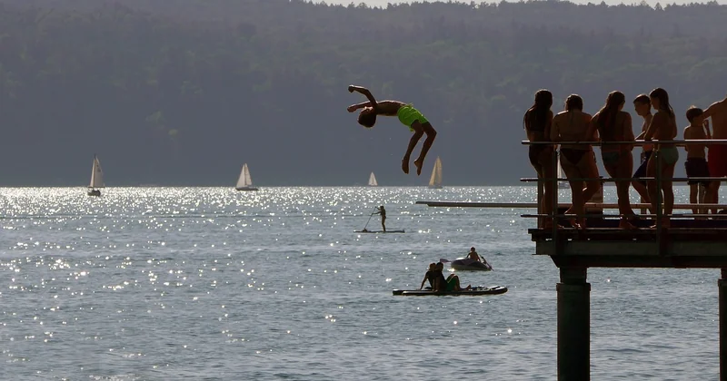 Strandbad Wannsee im Vergleich zu anderen Berliner Bädern
