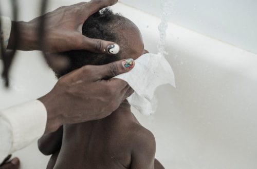 entdecken sie unsere hochwertigen babybadewannen, die komfort und sicherheit für ihr kleines wunder bieten. ideal für ein entspanntes badeerlebnis für ihr baby.
