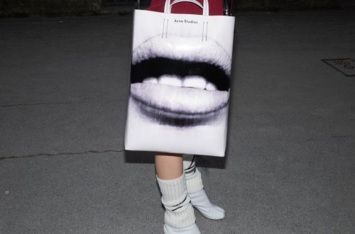 entdecken sie unsere stilvollen und funktionalen wickeltaschen, die ideal für unterwegs sind. praktisch und modisch, perfekt für alle eltern, die wert auf komfort legen.