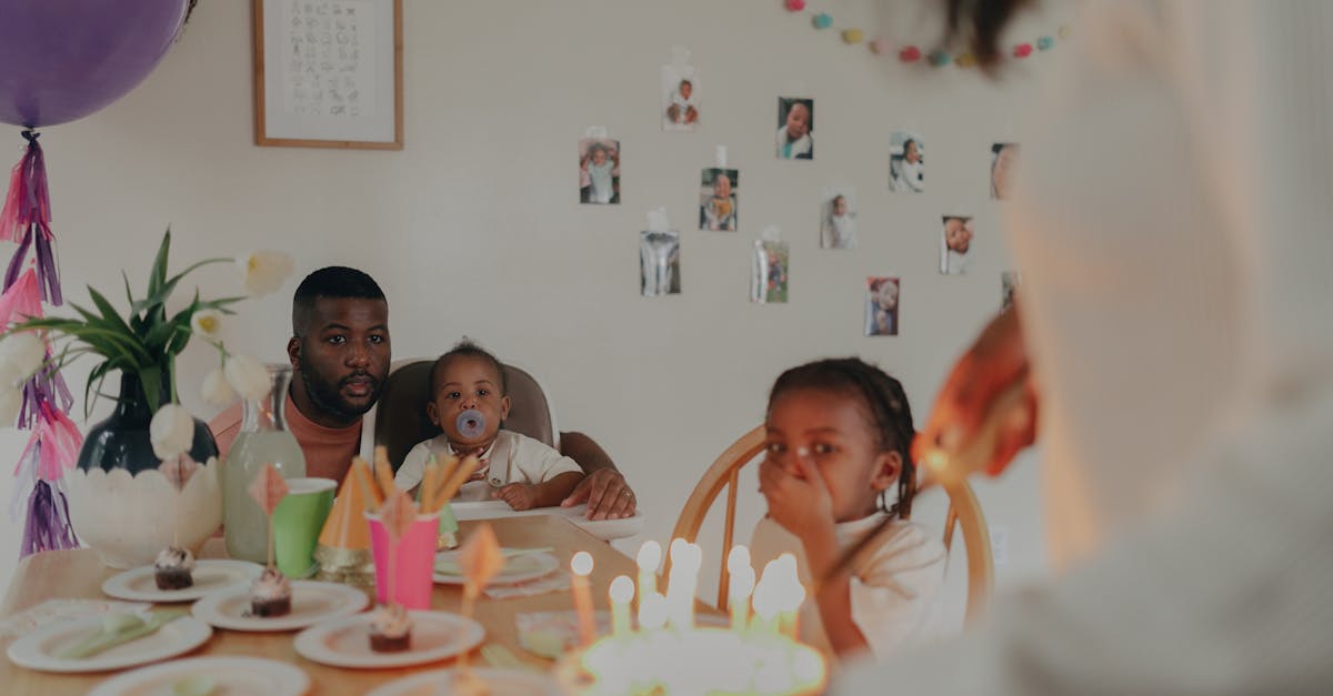 entdecken sie kreative ideen und tipps für unvergessliche familienfeiern. lassen sie sich inspirieren für feste, die mehrere generationen begeistern und wieder zusammenbringen.