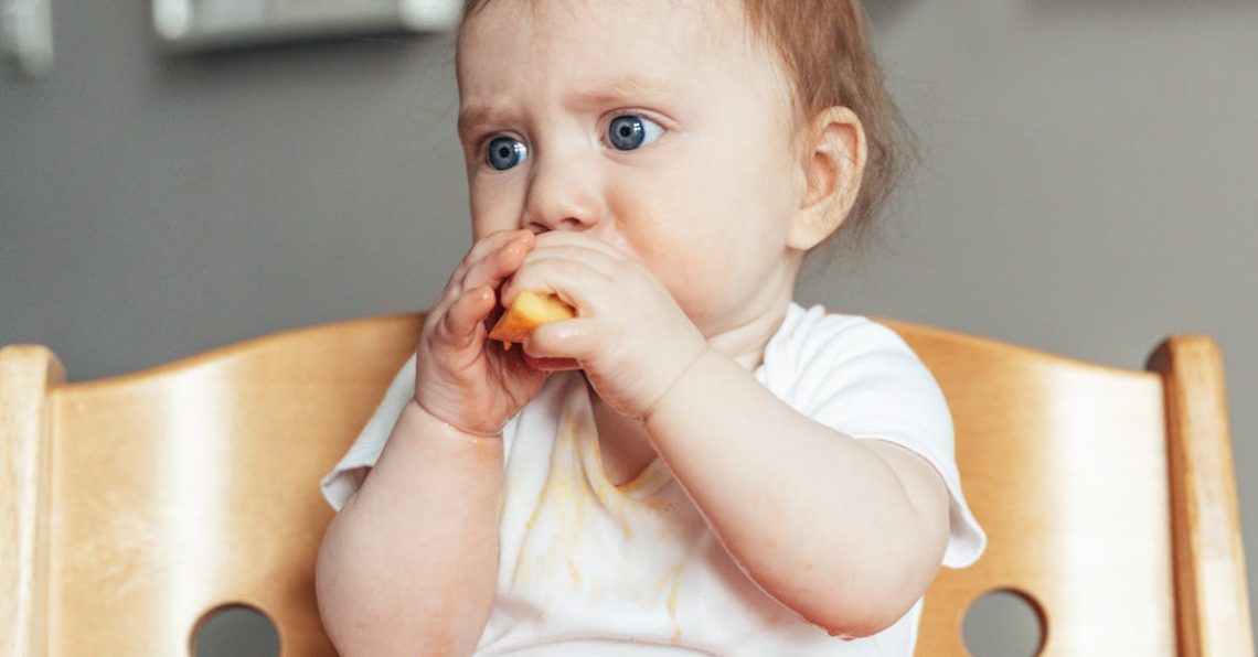 entdecken sie unsere hochwertige auswahl an hochstühlen, die komfort und sicherheit für ihr baby bieten. ideal für gemeinsame mahlzeiten und entspannende familienmomente.