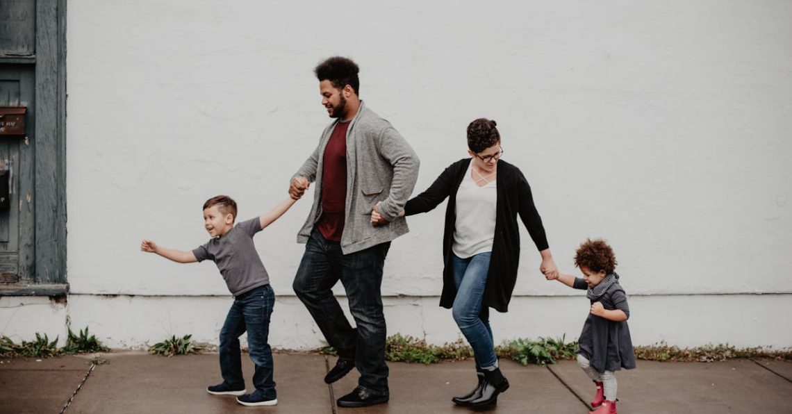 entdecken sie hilfreiche tipps und ressourcen für effektives parenting. von der geburt bis zur jugend, finden sie ratschläge zur förderung einer gesunden entwicklung und zur stärkung der eltern-kind-beziehung.
