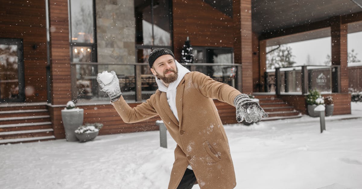 erleben sie den spaß und die aufregung eines schneeballschlacht! erfahren sie tipps und tricks, um den ultimativen schnee-kampf zu gewinnen und unvergessliche wintermomente mit freunden und familie zu schaffen.