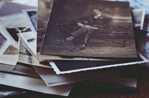 entdecken sie die faszinierende welt der genealogie und erforschen sie ihre familiären wurzeln. erfahren sie, wie sie ahnenforschung betreiben und spannende geschichten über ihre vorfahren enthüllen können.