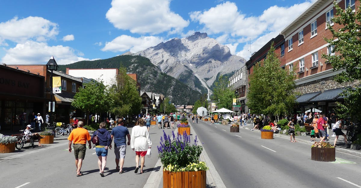 entdecken sie aufregende outdoor-aktivitäten für jede jahreszeit! von wandern über radfahren bis hin zu wassersport - genießen sie die natur und erleben sie abenteuer im freien. perfekt für actionliebhaber und naturliebhaber!