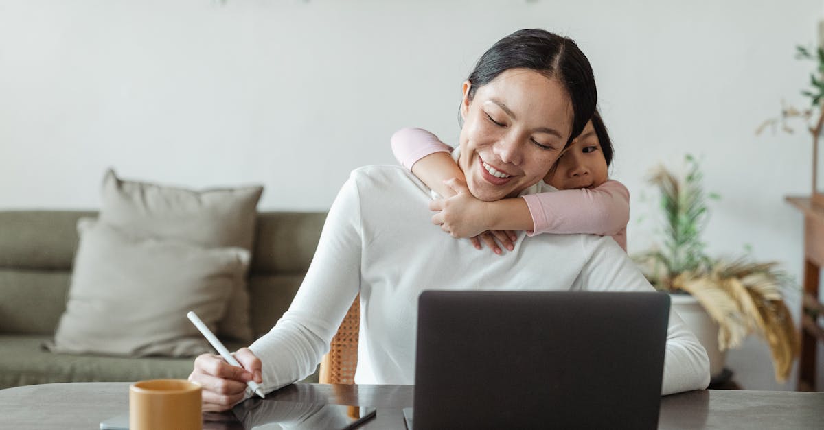 positive parenting ist ein ansatz, der auf verständnis, empathie und respektvoller kommunikation basiert. entdecken sie effektive methoden zur förderung einer liebevollen und unterstützenden erziehung für das wohlbefinden von kindern und eltern.