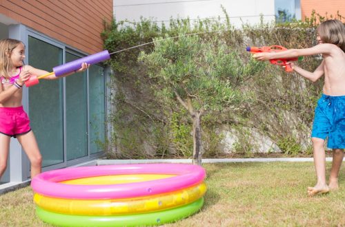 entdecken sie unsere aufregende auswahl an wasser-spielzeugen für endlosen spaß im pool und am strand. von aufblasbaren angeboten bis zu schwimmenden spielen – ideal für kinder und erwachsene!