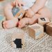 entdecken sie unsere handgefertigten holzspielzeuge für babys! sicher, langlebig und umweltfreundlich – die perfekte wahl für die frühkindliche entwicklung. lebenslange erinnerungen schaffen mit unseren liebevoll gestalteten spielzeugen.