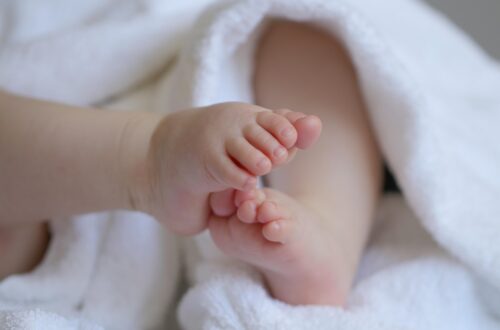 entdecken sie unverzichtbare babyartikel f&uuml;r den perfekten start &ndash; von windeln bis babykleidung, alles, was ihr baby braucht.